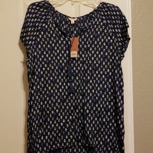 Sonoma short sleeve shirt with tassles